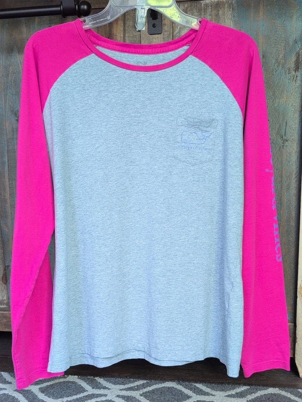 Vineyard Vines Pink Gray Raglan Long Sleeve Shirt Whale Logo - Women's Large